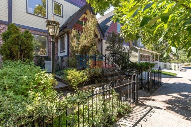Building Photo - 88 W Irvington Pl