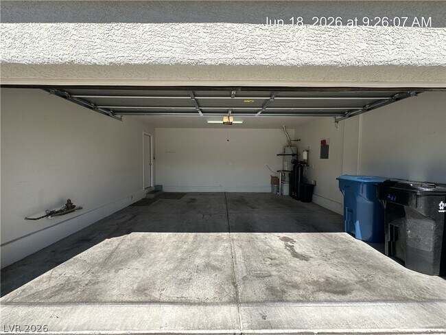 Building Photo - 637 Lucky Pine St
