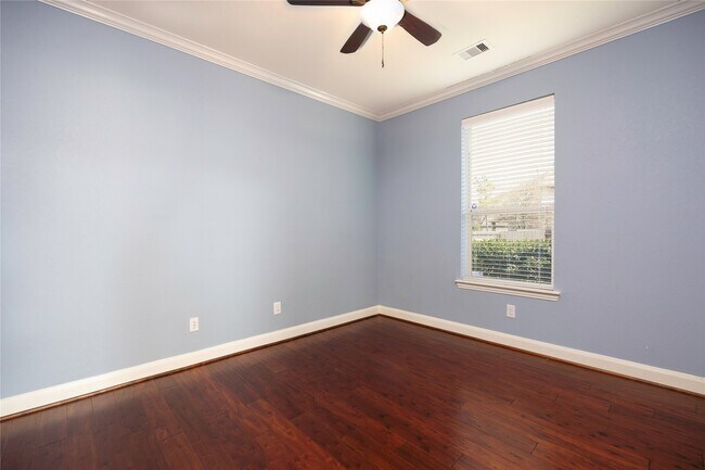 Building Photo - 6743 Honeycrest Lane