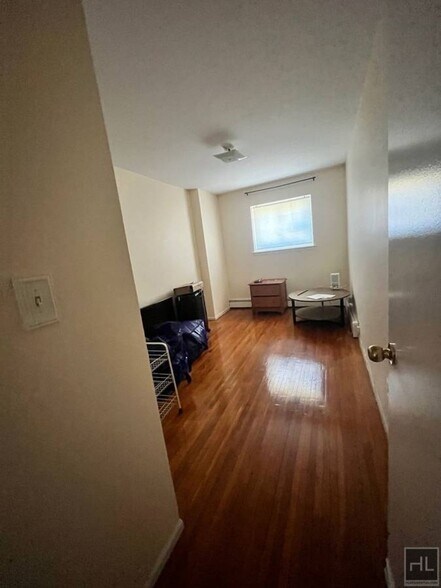 Building Photo - 74 STREET