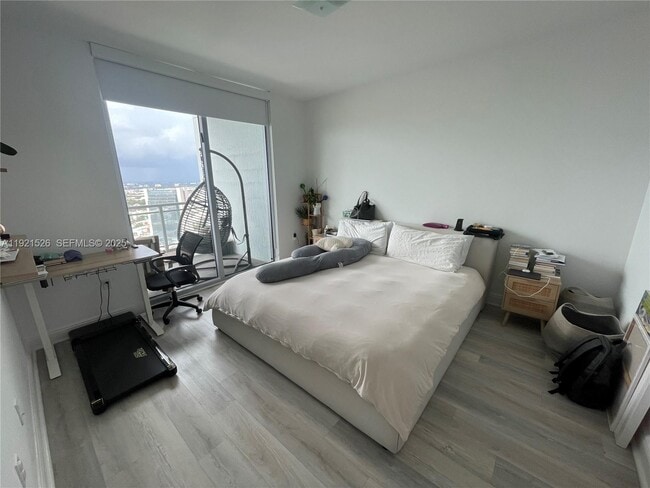 Building Photo - 90 SW 3rd St