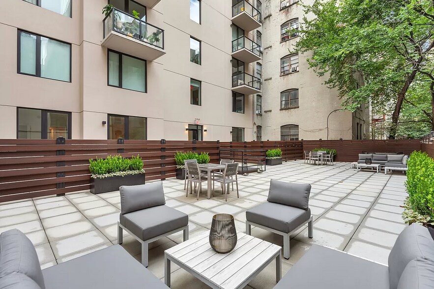 Building Photo - 127 W 112th St