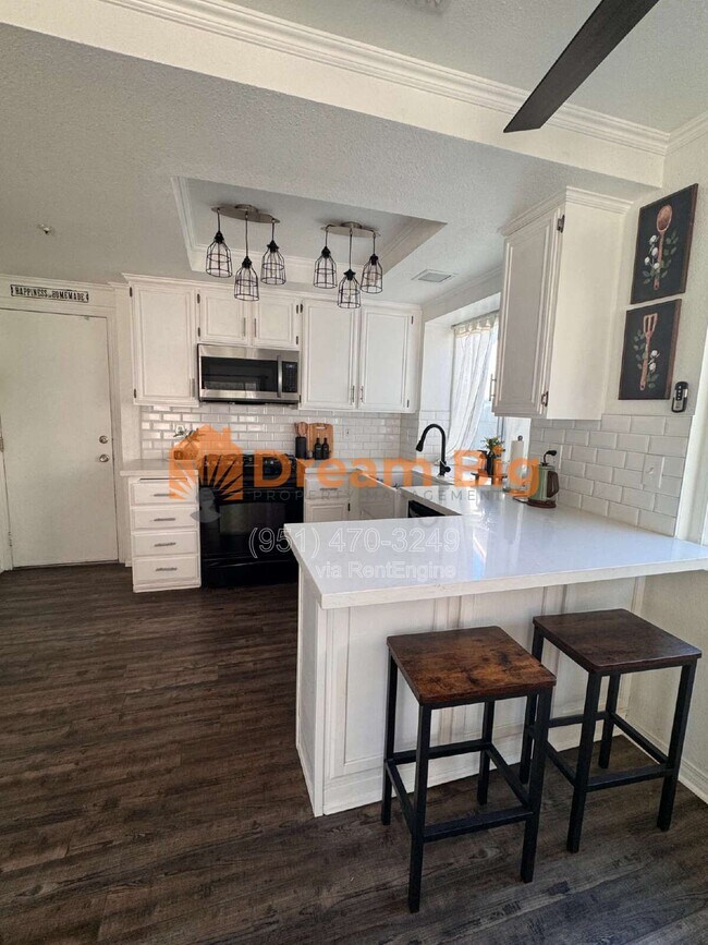 Building Photo - 12025 Weeping Willow Ln