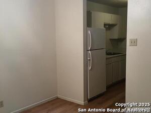 Building Photo - 6313 Waddesdon Wood