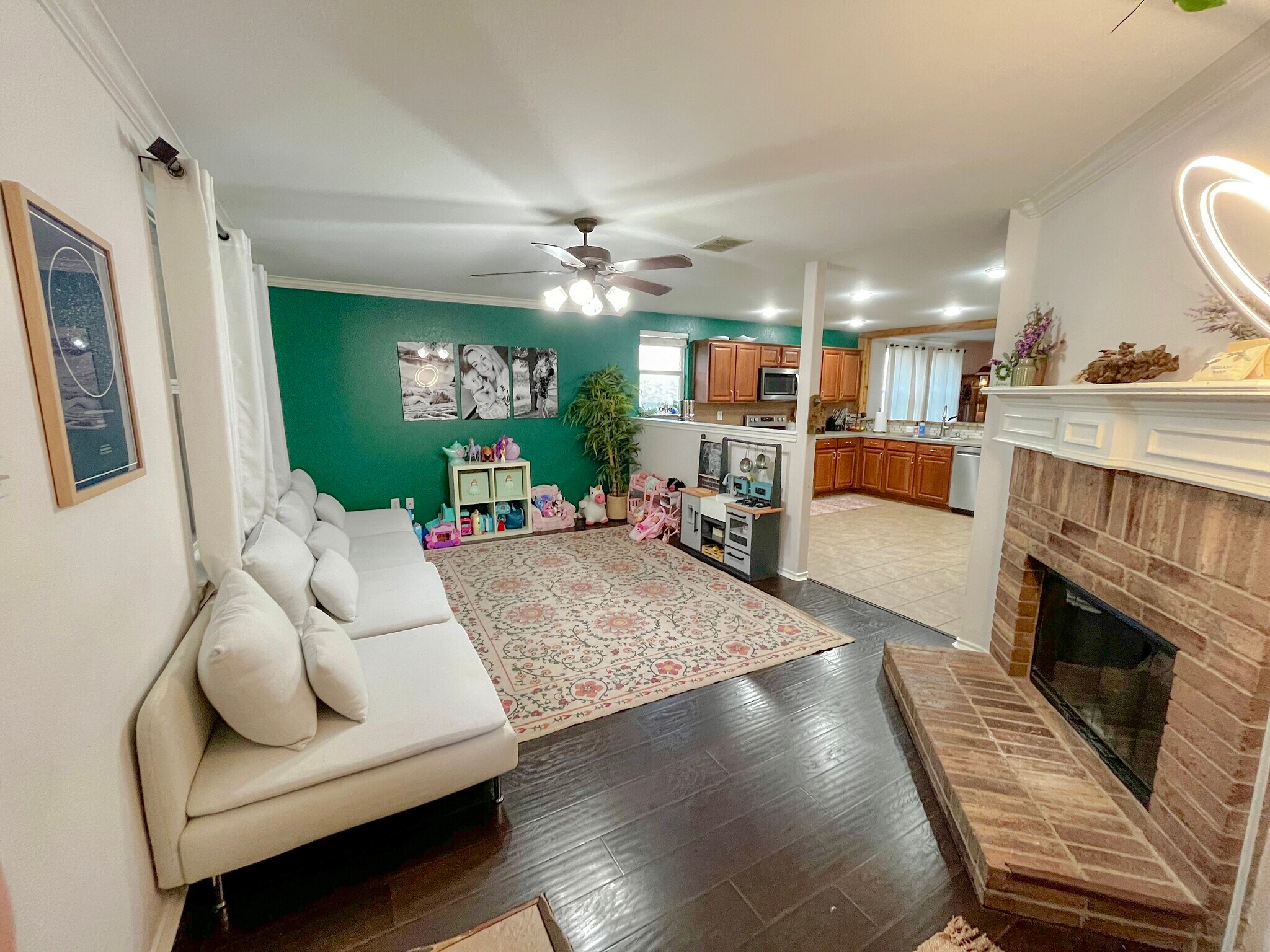Building Photo - 13183 Cowper Dr