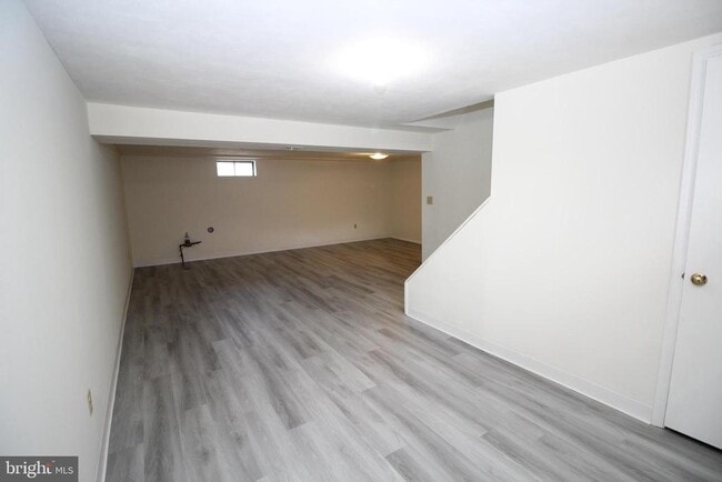 Building Photo - 836 Townsend Blvd