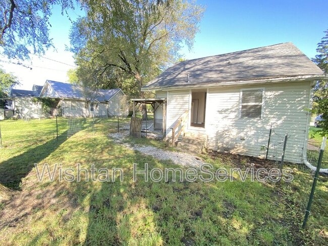 Building Photo - 814 Macomb St