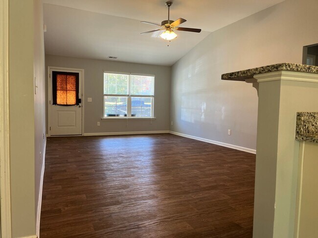 Building Photo - Charming 3/2 Home in Boiling Springs!