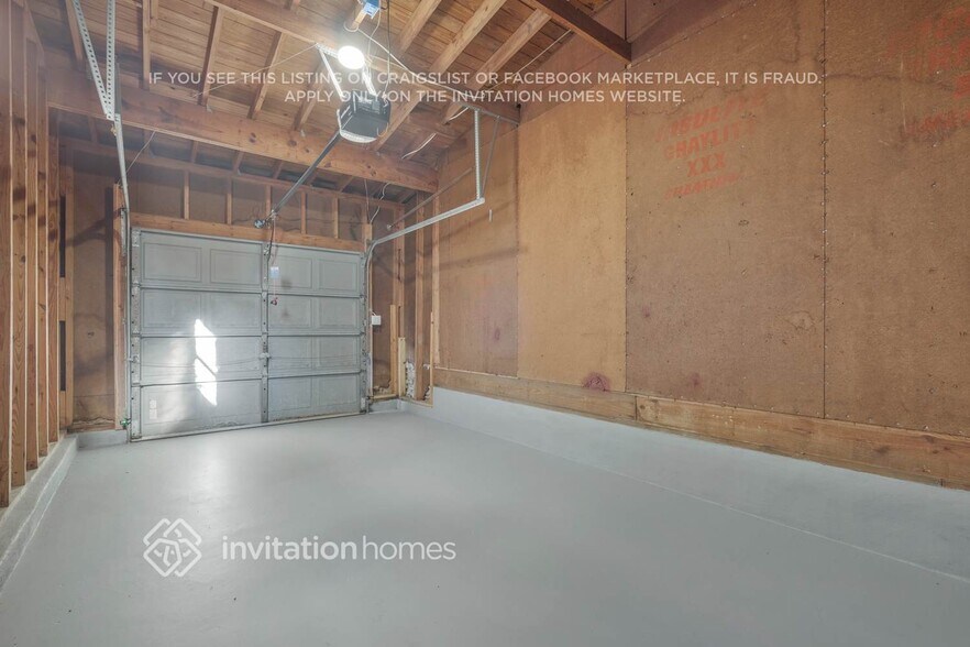 Building Photo - 5020 Chivalry Dr