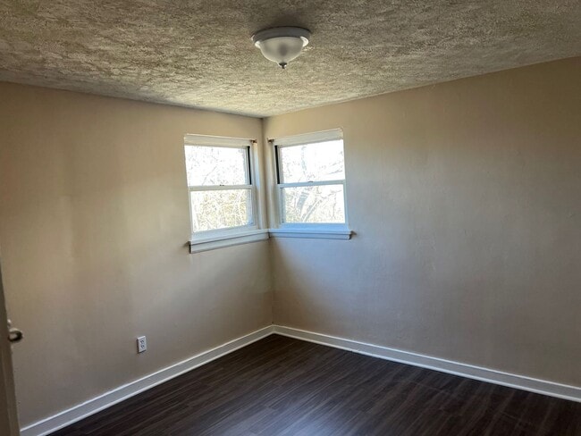 Building Photo - Newly Renovated 3BD 1BA house in Penn Hills!