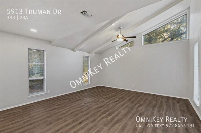 Building Photo - 5913 Truman Dr
