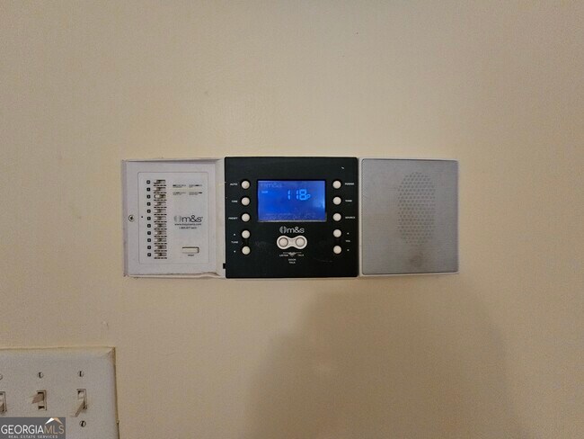 Building Photo - 206 Southwind Ln