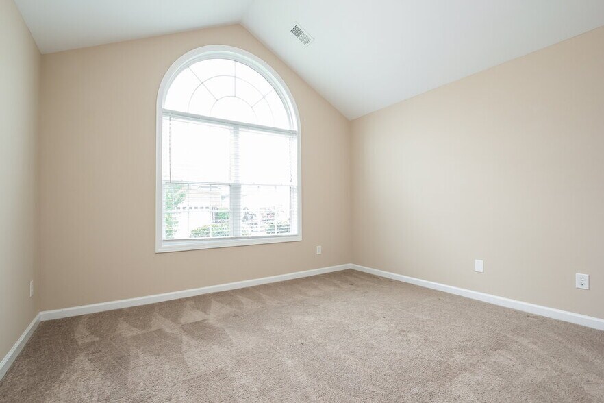 Building Photo - 3538 Rock Elm Ct