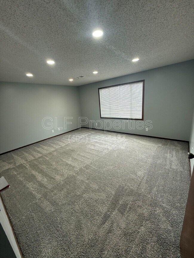 Building Photo - 46 Bradford St