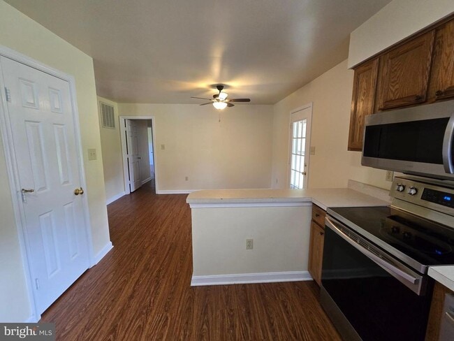 Building Photo - 11242 Craig Ln