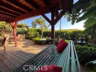 Building Photo - 845 Temple Hills Dr