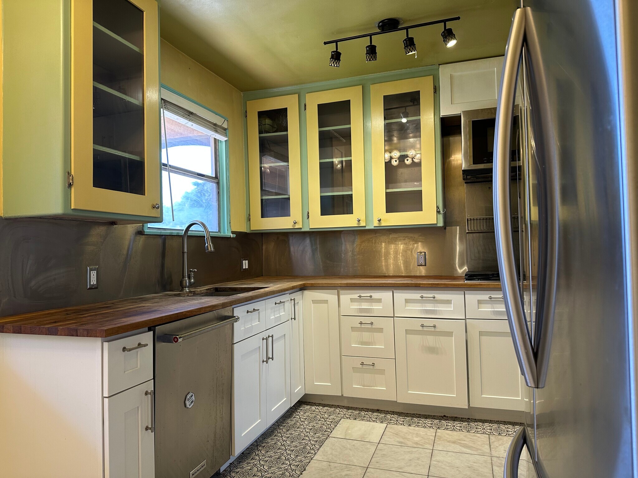 Building Photo - 5150 Purdue Ave