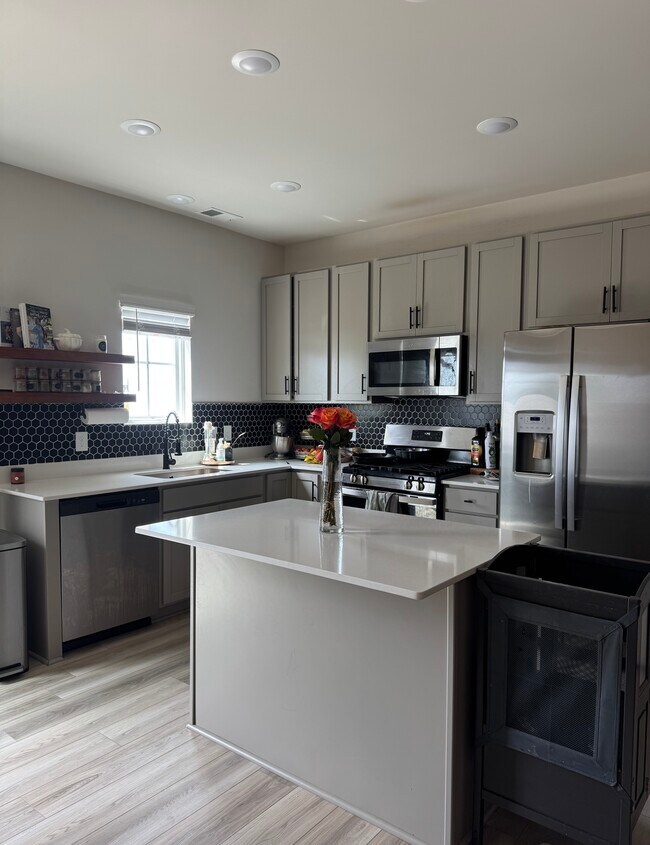 Building Photo - 1508 Yellowwood Ct
