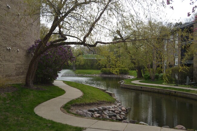 Building Photo - 2013 Ammer Ridge Ct