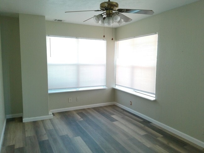 Building Photo - 1509 Marine Dr