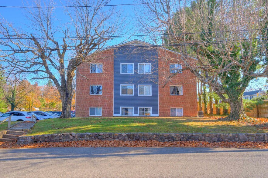 Primary Photo - 313/315 Clay St