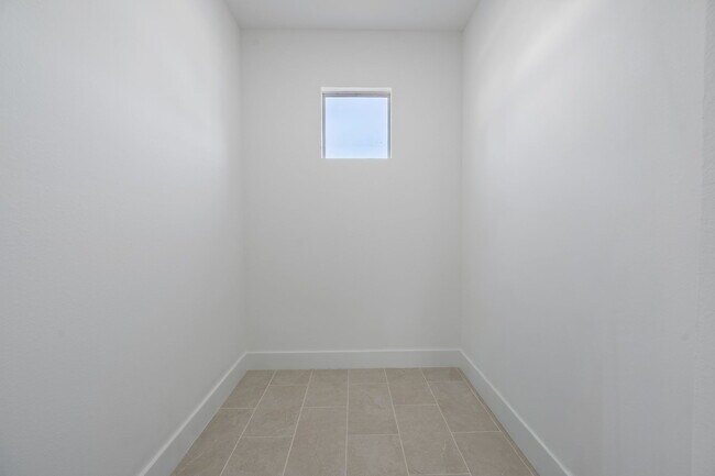 Building Photo - 5245-5247 26th St SW