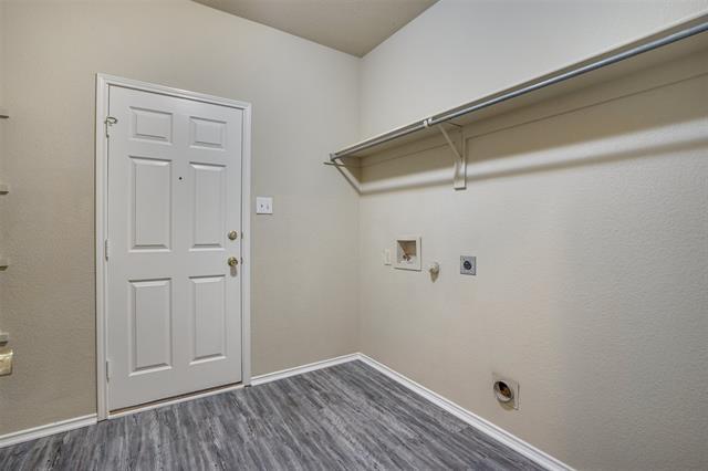Building Photo - 5148 Senator Dr