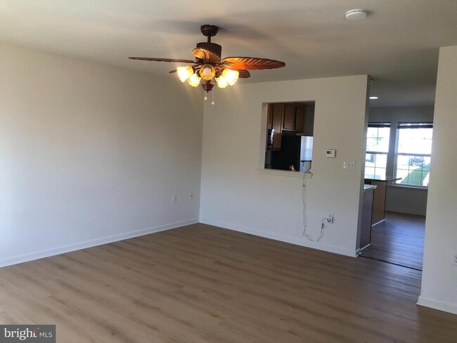 Building Photo - 28 Ventura Way