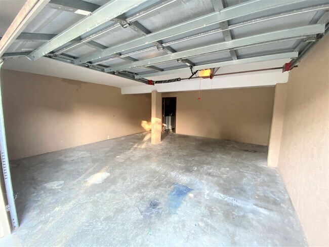 Building Photo - PIKUS Stanton (2923 Gordon St)