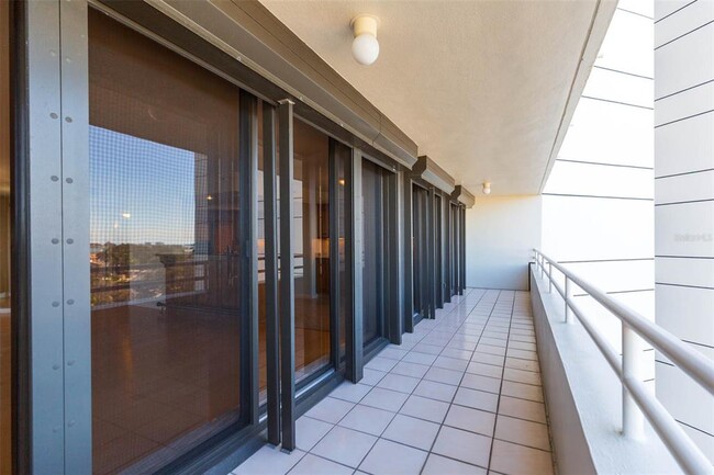 Building Photo - 5950 Pelican Bay Plaza S