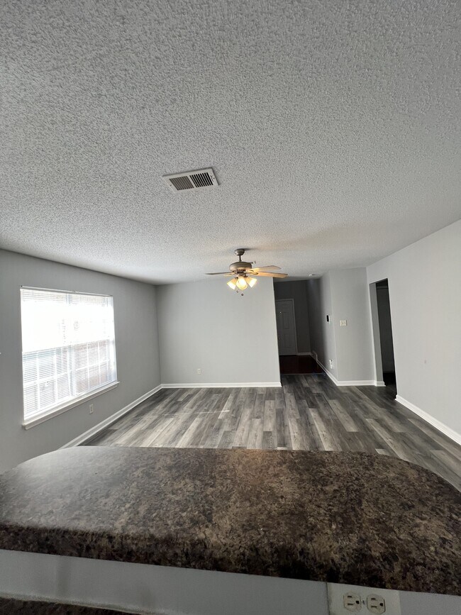 Building Photo - 6847 Kerry Valley Ln