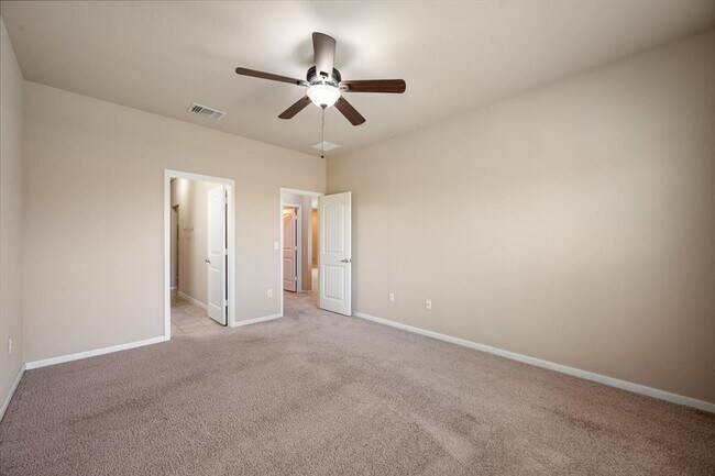 Building Photo - 231 Northern Flicker St