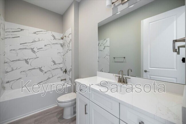 Building Photo - 11140 Wicker Park Pl