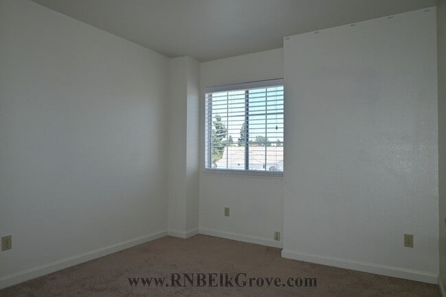 Building Photo - 8868 Chadbury Pl