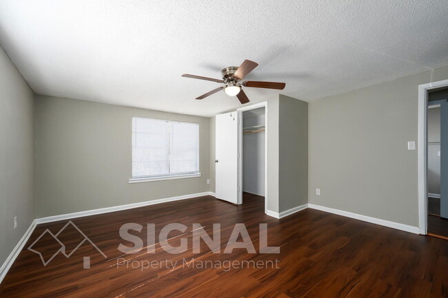 Building Photo - 2408 Fairfax Ave