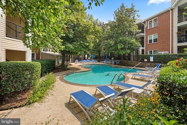 Building Photo - 3311 Wyndham Cir