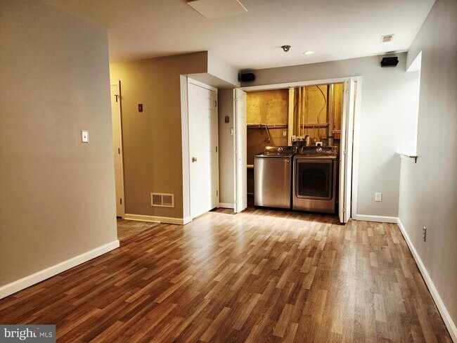 Building Photo - 2768 Fynamore Ln