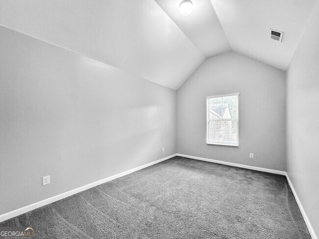 Building Photo - 5689 Grande River Rd