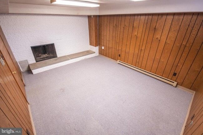 Building Photo - 980 Davisville Rd