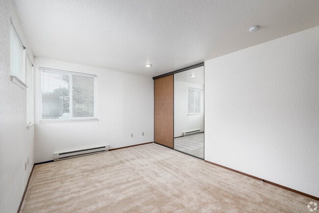 Building Photo - New Horizons Apartments