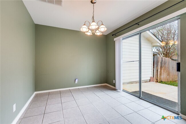 Building Photo - 7707 Wexford Hollow