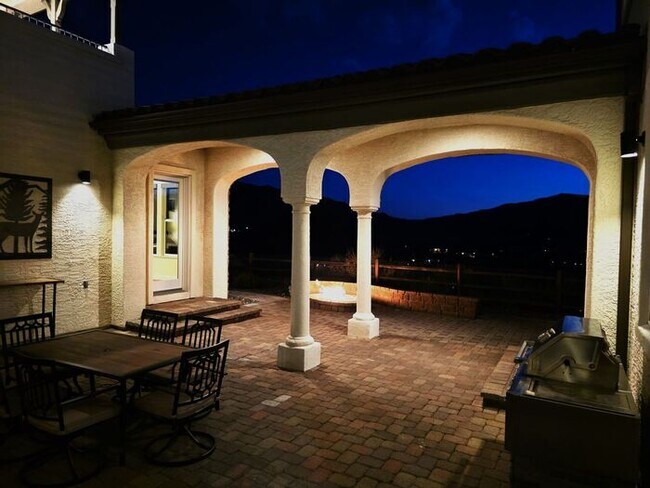 Building Photo - All-Inclusive Executive Luxury in Somerset...