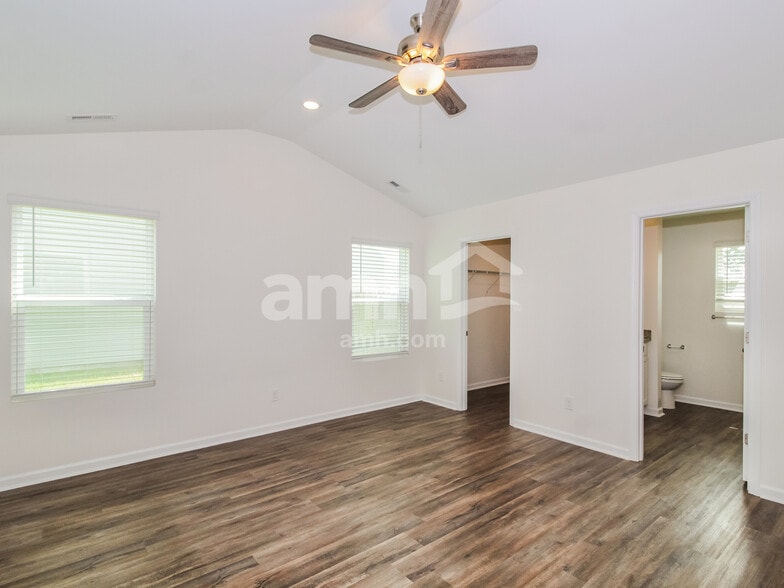 Building Photo - 1220 Dogwood Neck Dr