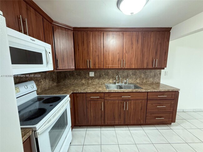 Building Photo - 14250 SW 62nd St