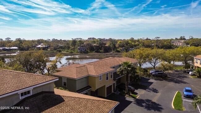 Building Photo - 1050 Bella Vista Blvd