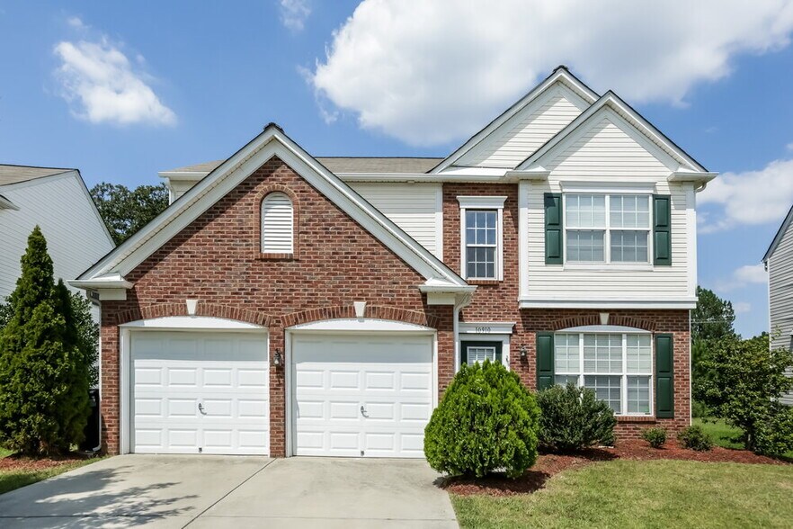 Primary Photo - 10910 Claude Freeman Dr