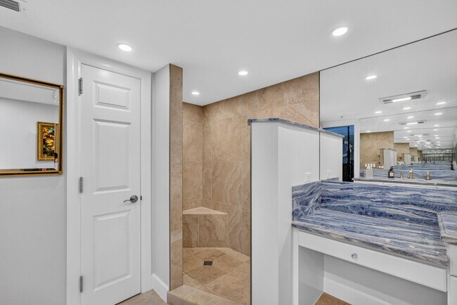 Building Photo - 5280 N Ocean Dr