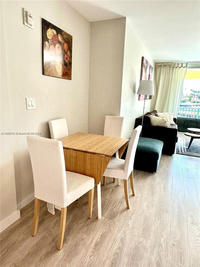 Building Photo - 201 Golden Isles Dr