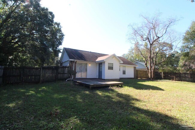 Building Photo - 8126 Crystal Wells Pl