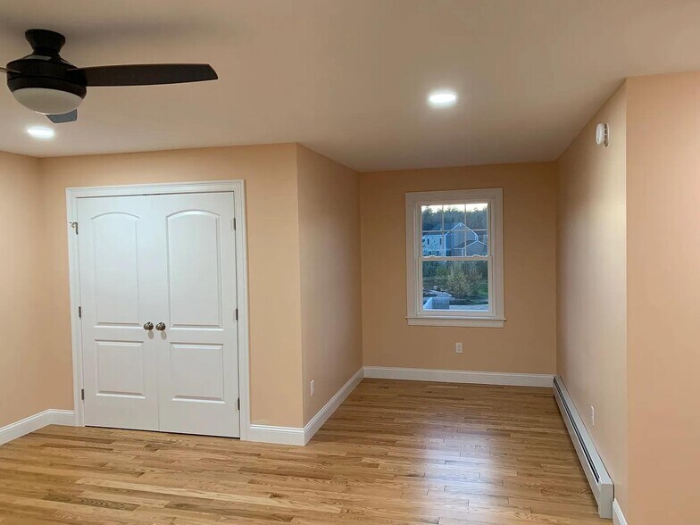 Building Photo - 38 Gristmill Ln